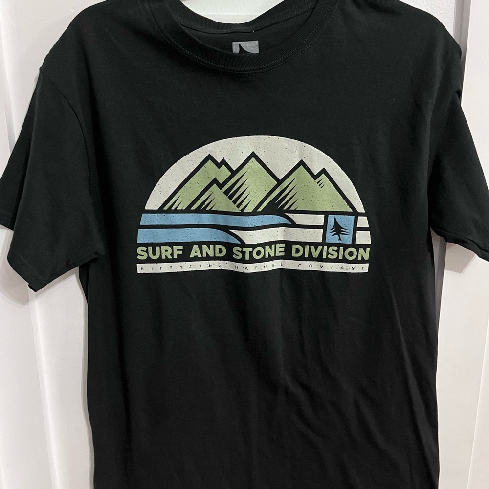 HippyTree Surf and Stone Division Graphic Tee NWOT